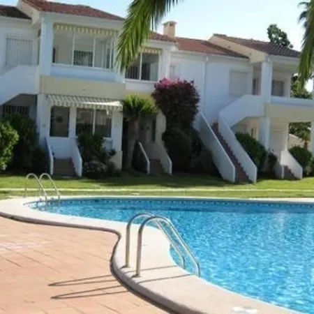 Mit Pool, Garten, Terrasse In Strandnaehe Διαμέρισμα
